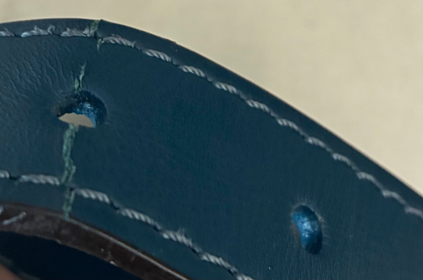 Louis Vuitton Porte Documents Jour Epi