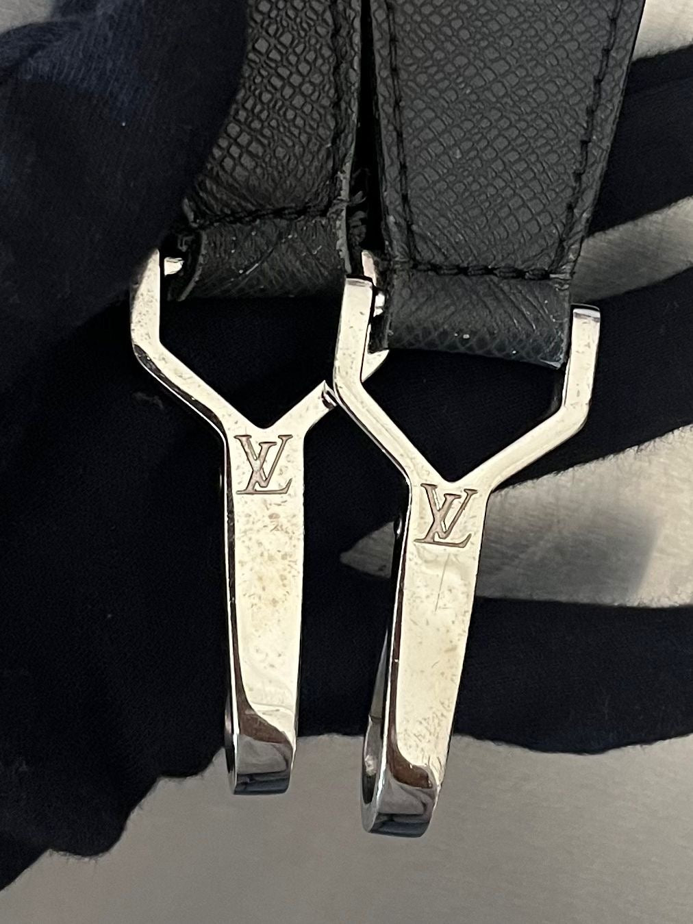 Louis Vuitton Overnight Taiga