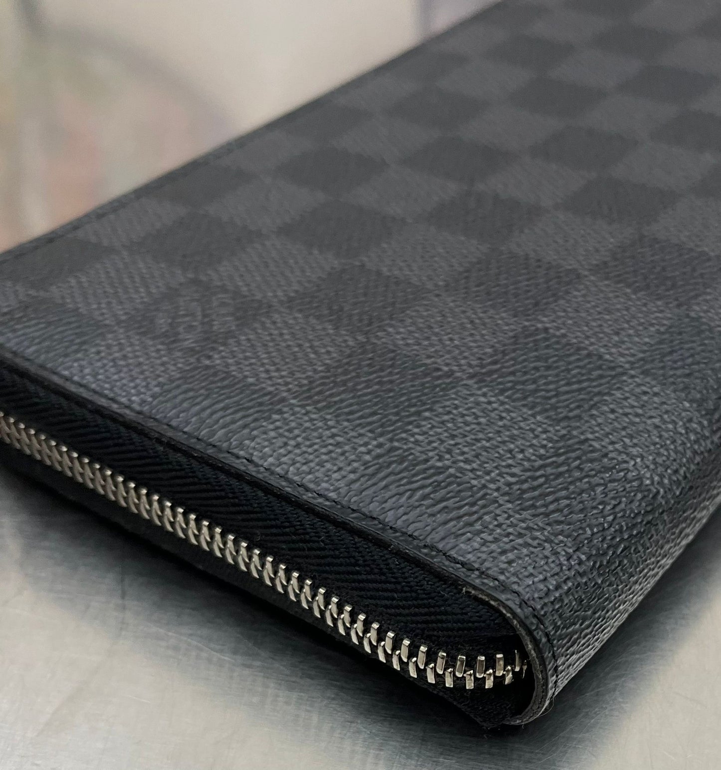 Louis Vuitton Zippy Organizer Damier