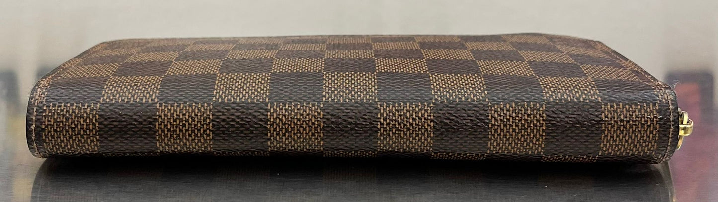 Louis Vuitton Zippy Damier