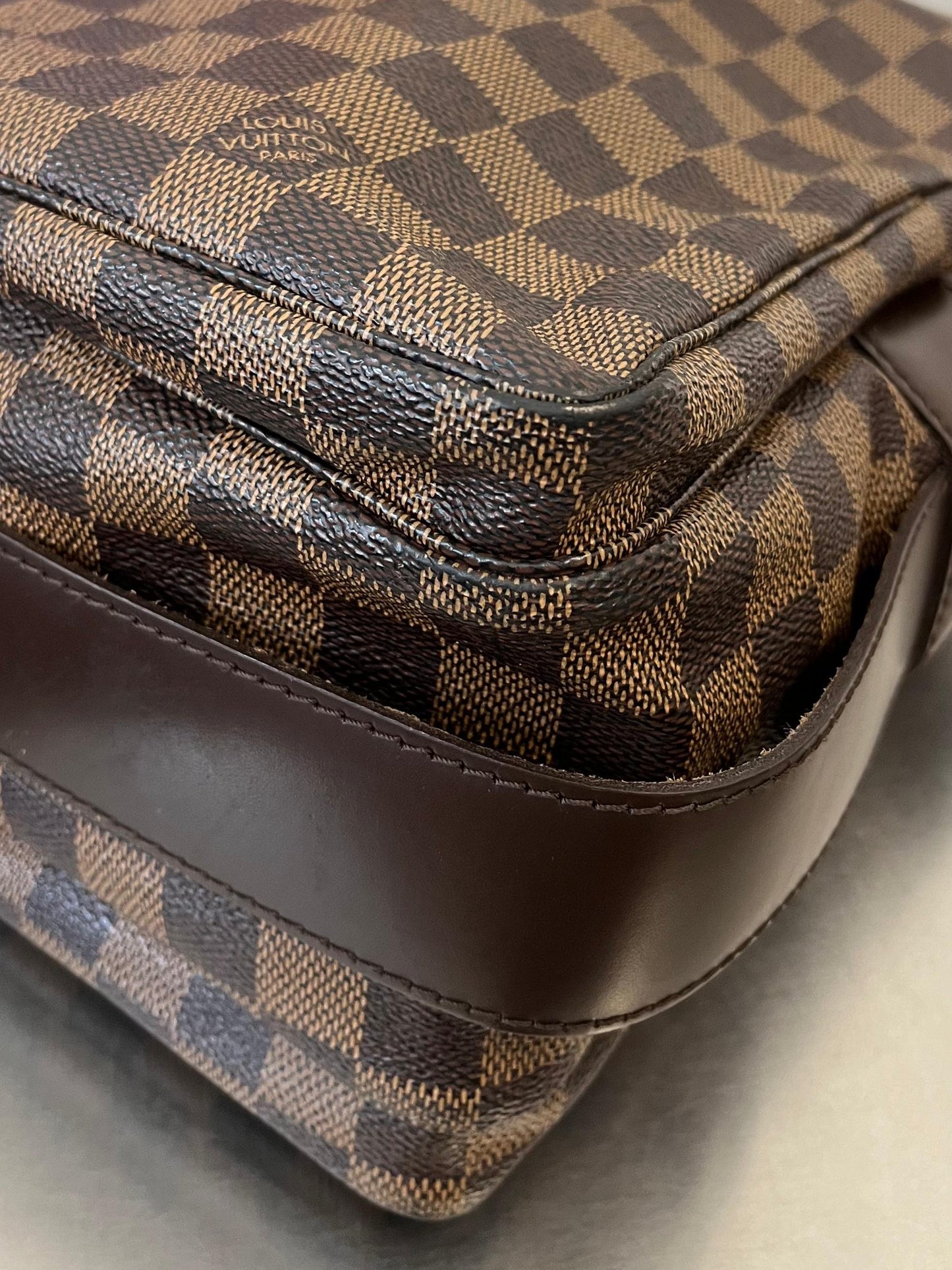 Louis Vuitton Naviglio Messenger