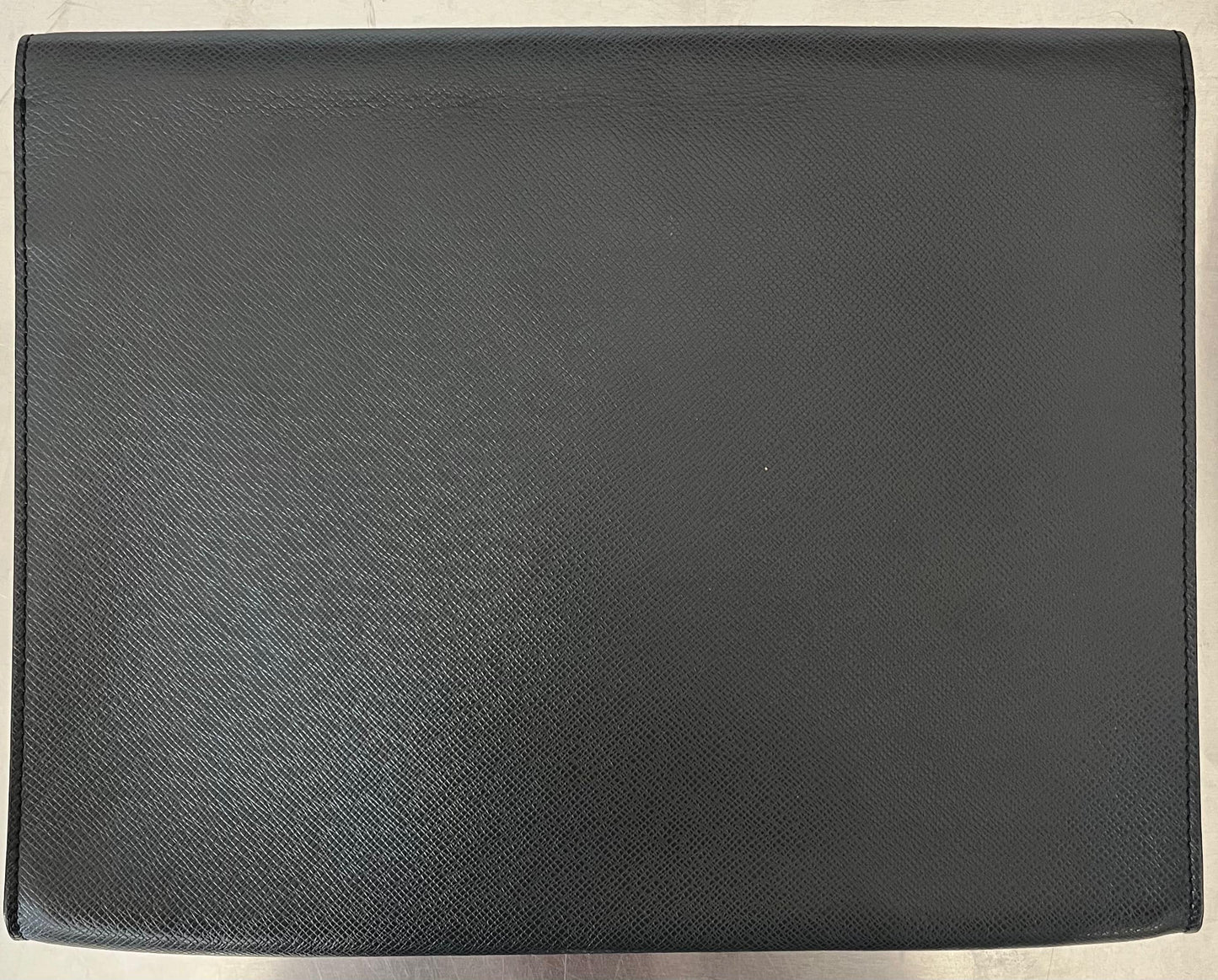 Louis Vuitton Porte Documents Minuto Taiga