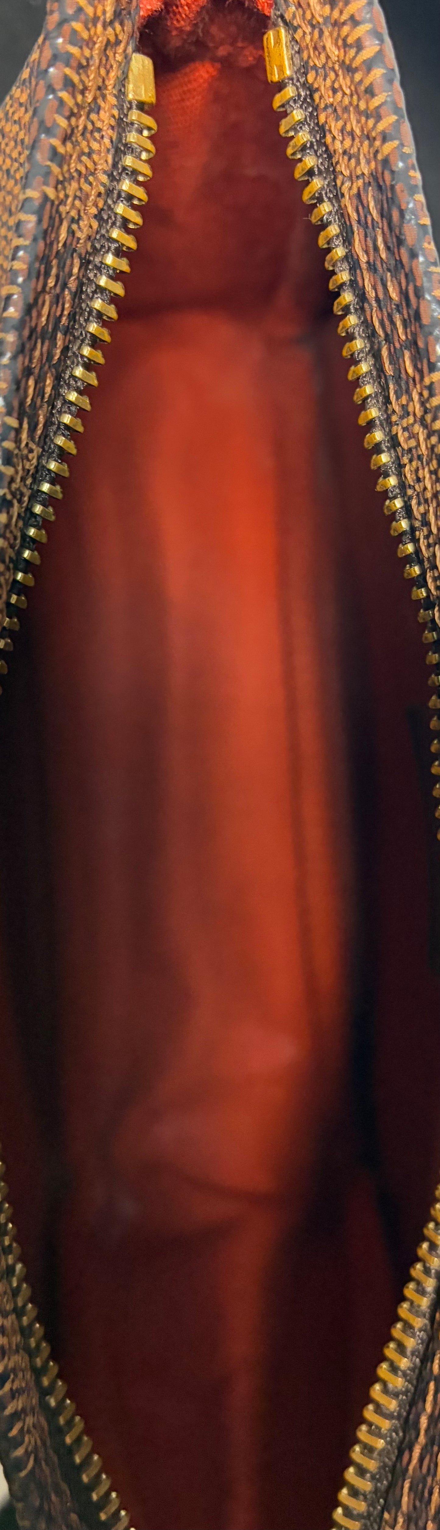 Louis Vuitton Trousse Make-up