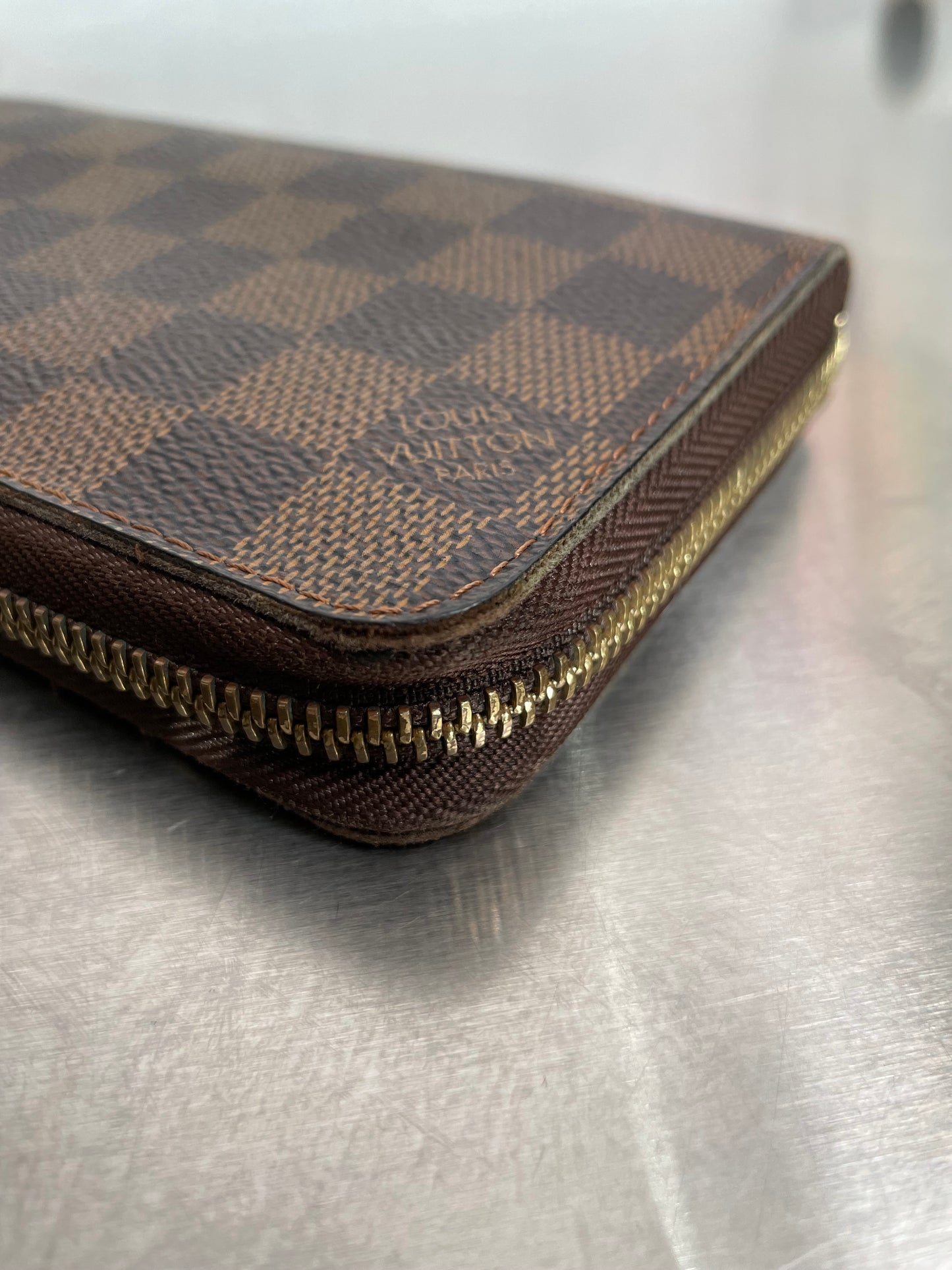 Louis Vuitton Zippy Damier