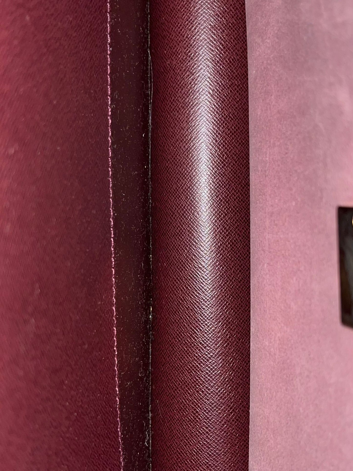 Louis Vuitton Angara Taiga