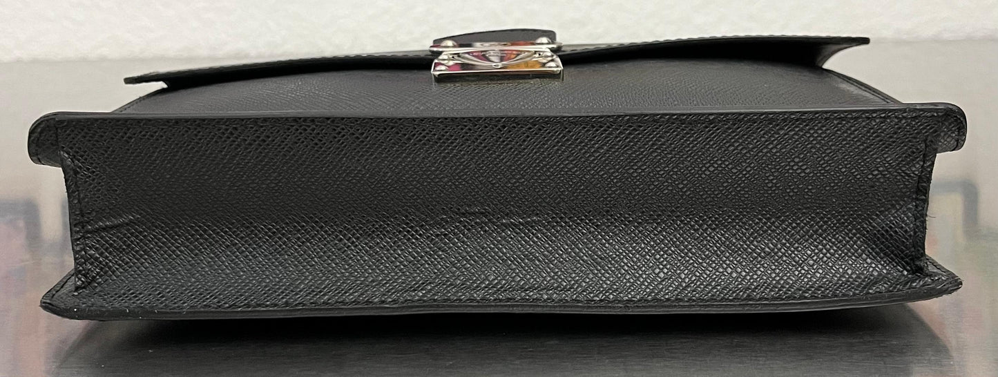 Louis Vuitton Belaia Taiga