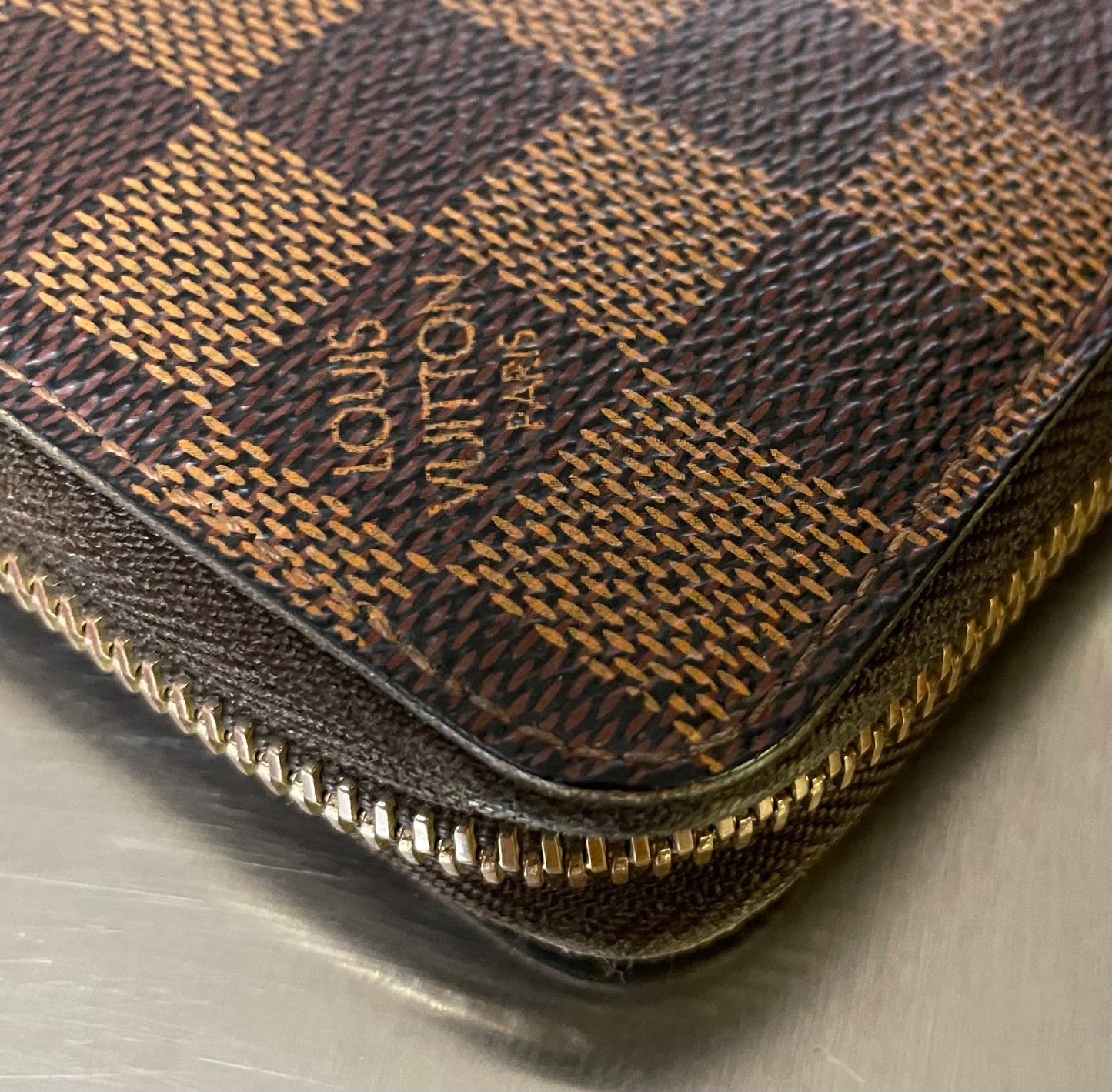 Louis Vuitton Zippy Damier