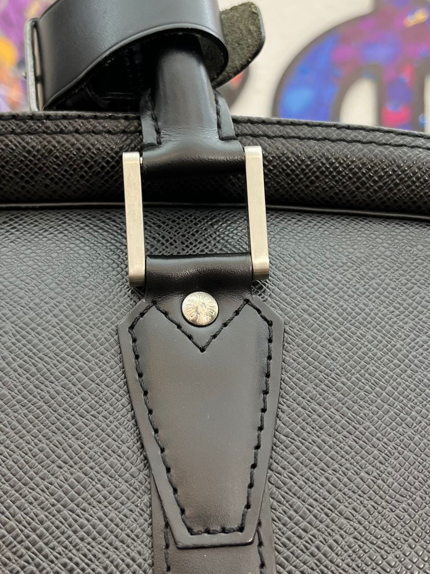 Louis Vuitton Helanga Taiga