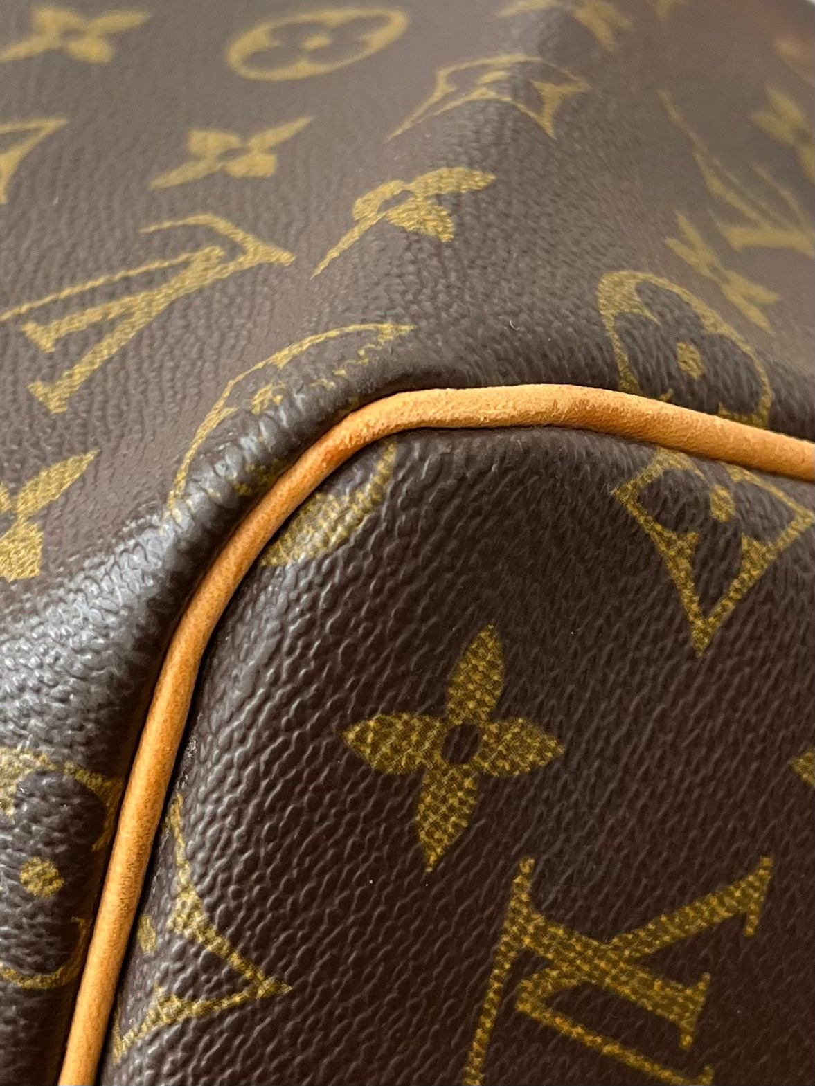 Louis Vuitton Keepall 55 Bandouliere