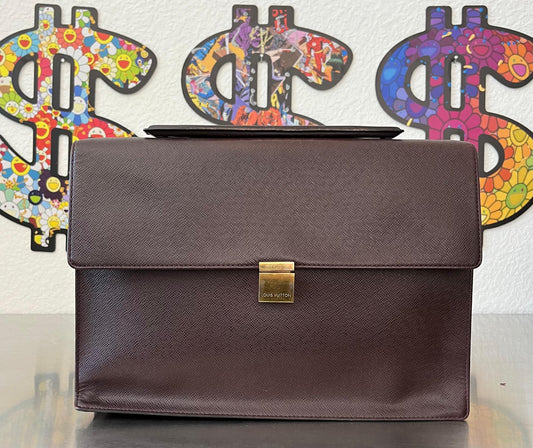 Louis Vuitton Angara Taiga