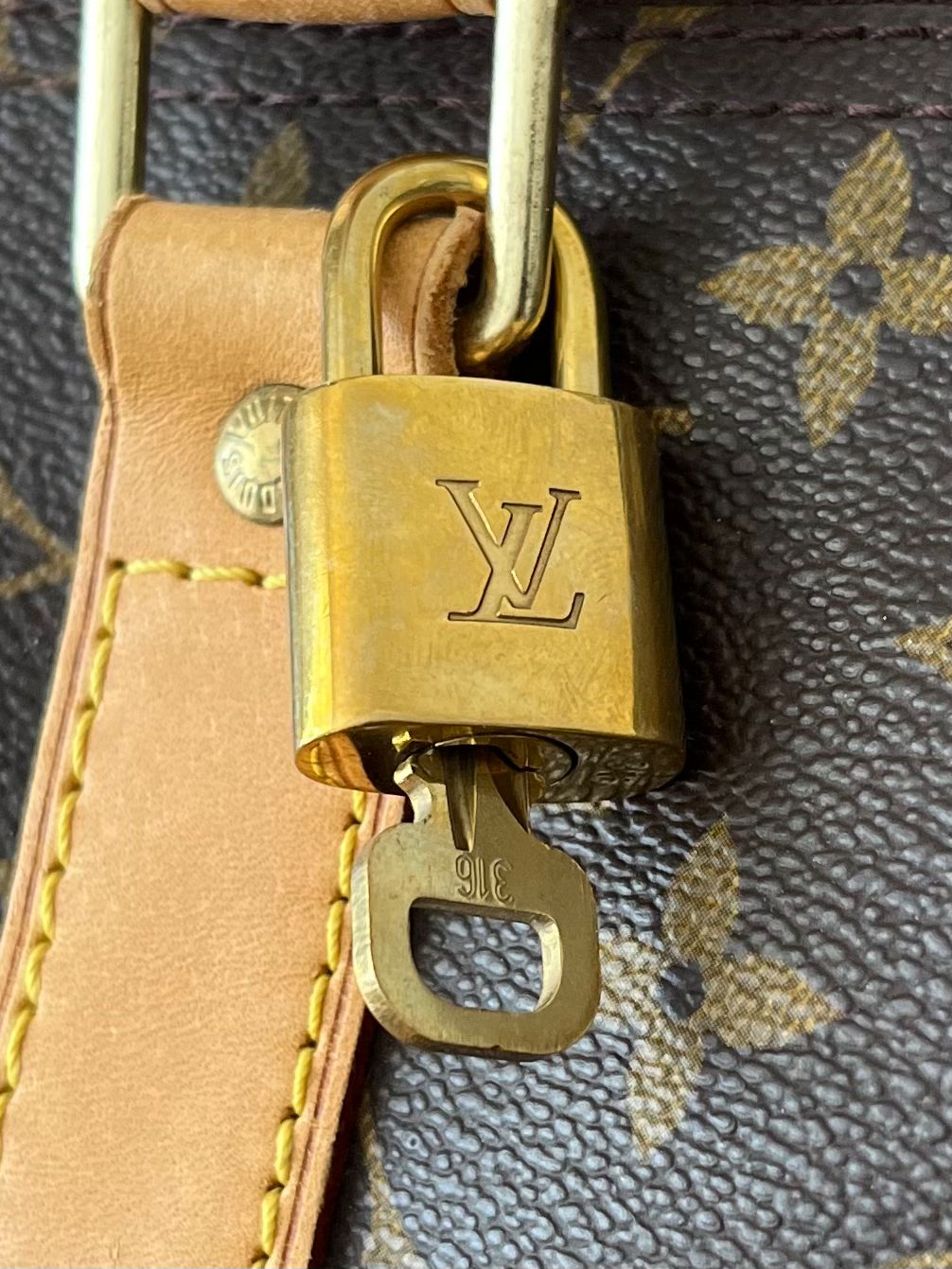 Louis Vuitton Keepall 55 Bandouliere