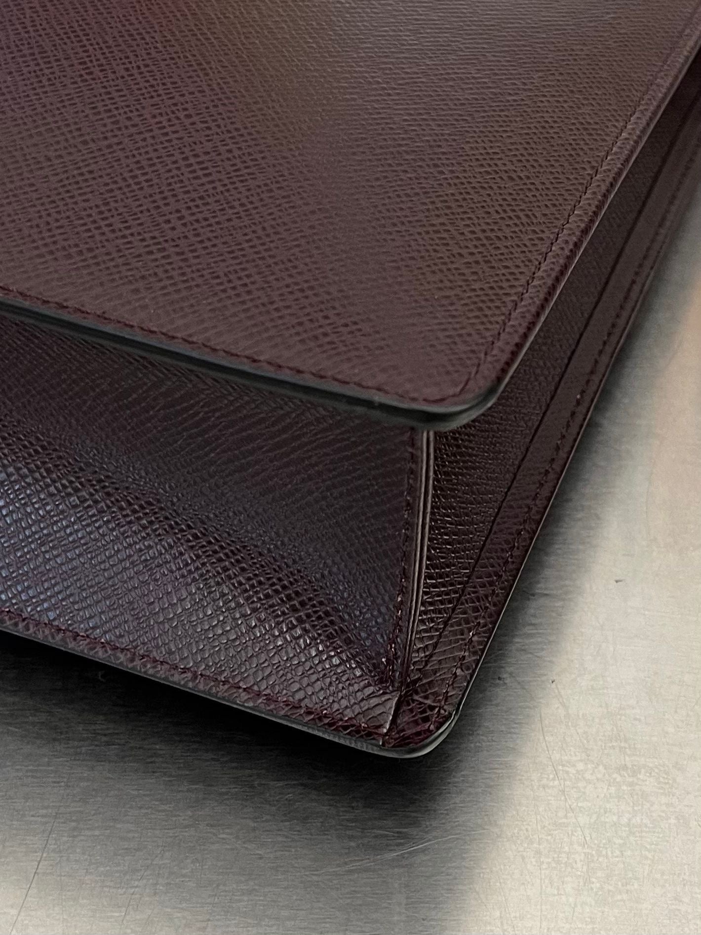 Louis Vuitton Angara Taiga