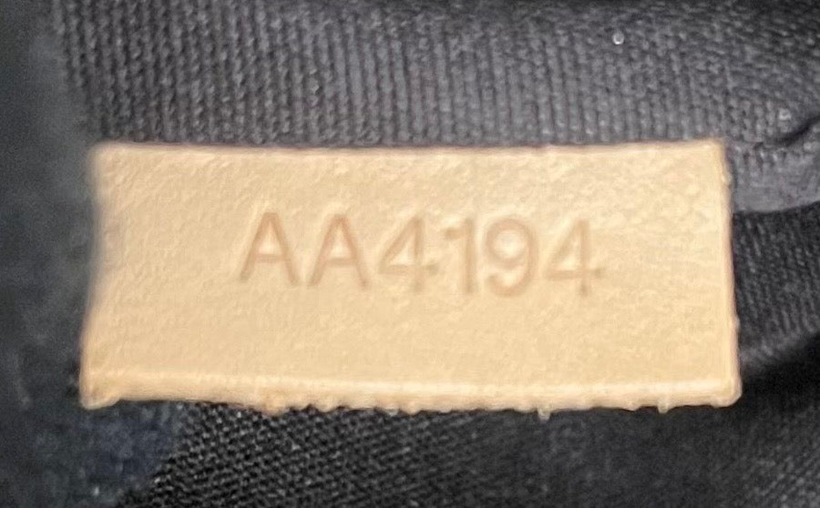 Louis Vuitton Brea MM Vernis