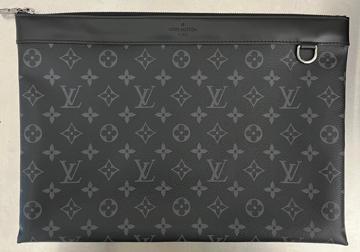 Louis Vuitton Pochette Discovery GM