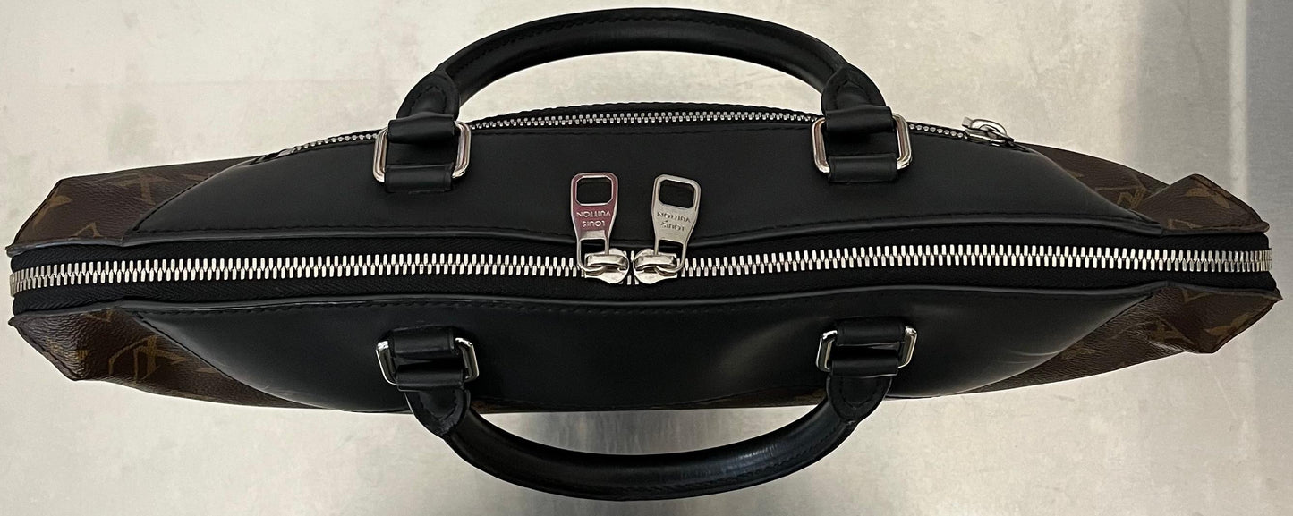 Louis Vuitton Porte Documents Jour Macassar