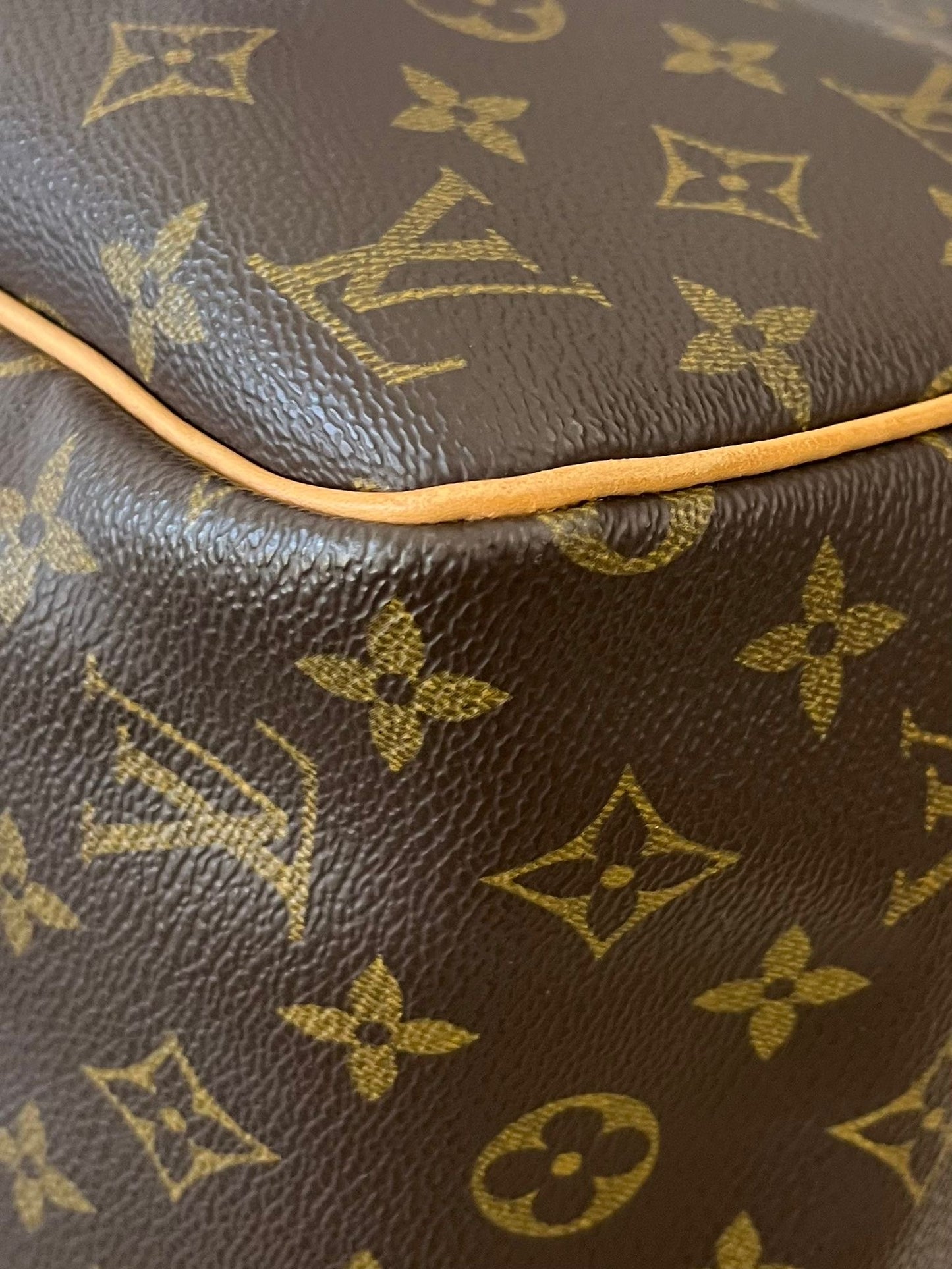 Louis Vuitton Evasion