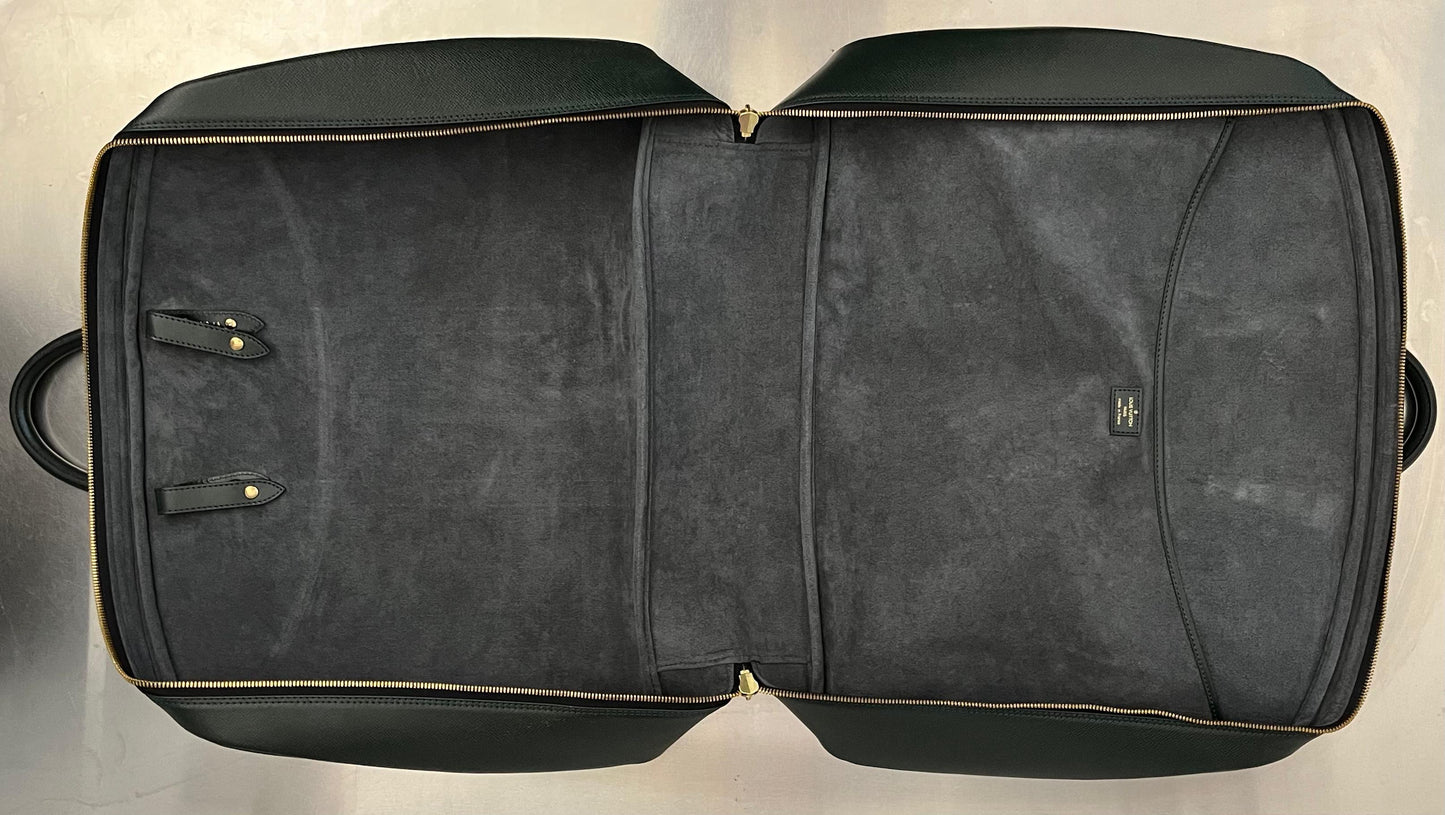 Louis Vuitton Helanga Taiga