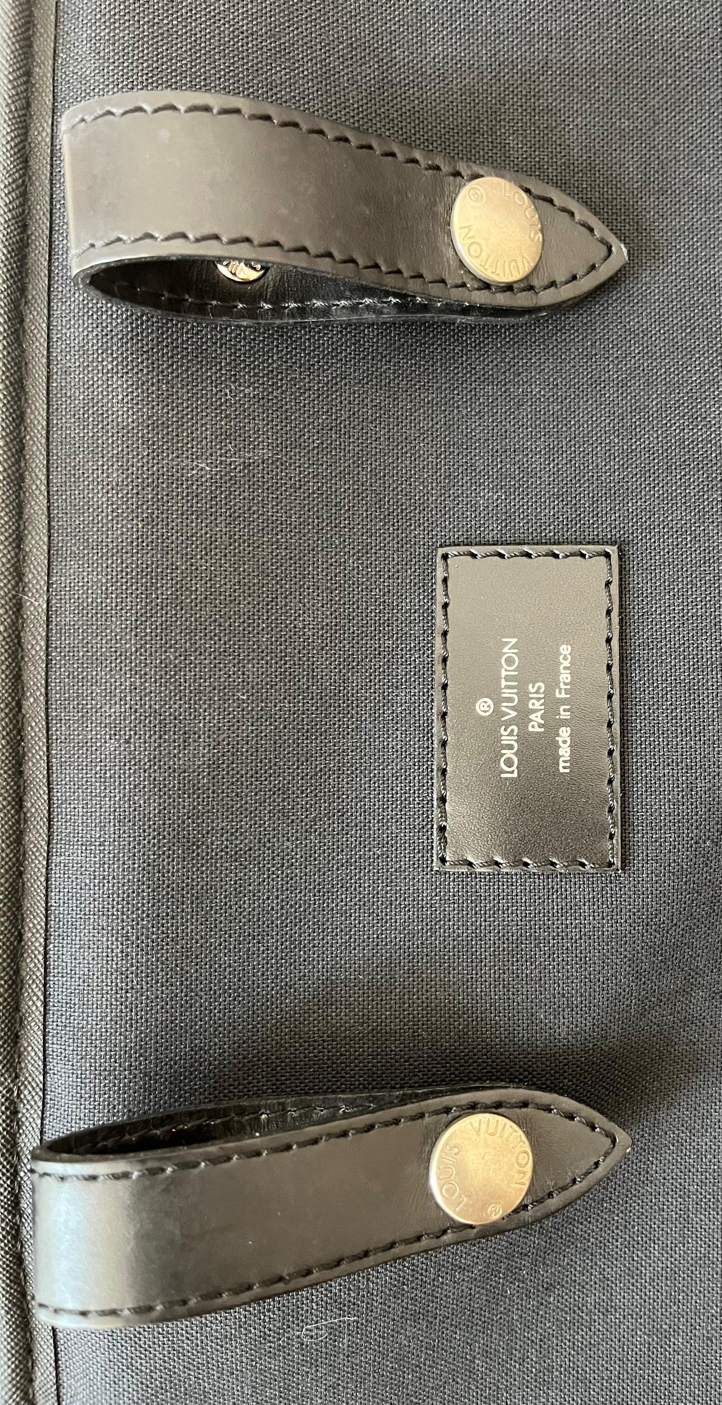 Louis Vuitton Pegase 60 Taiga