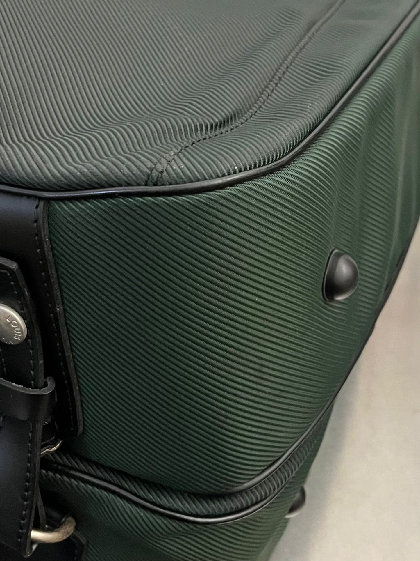 Louis Vuitton Cinq Cintre Kleidersack