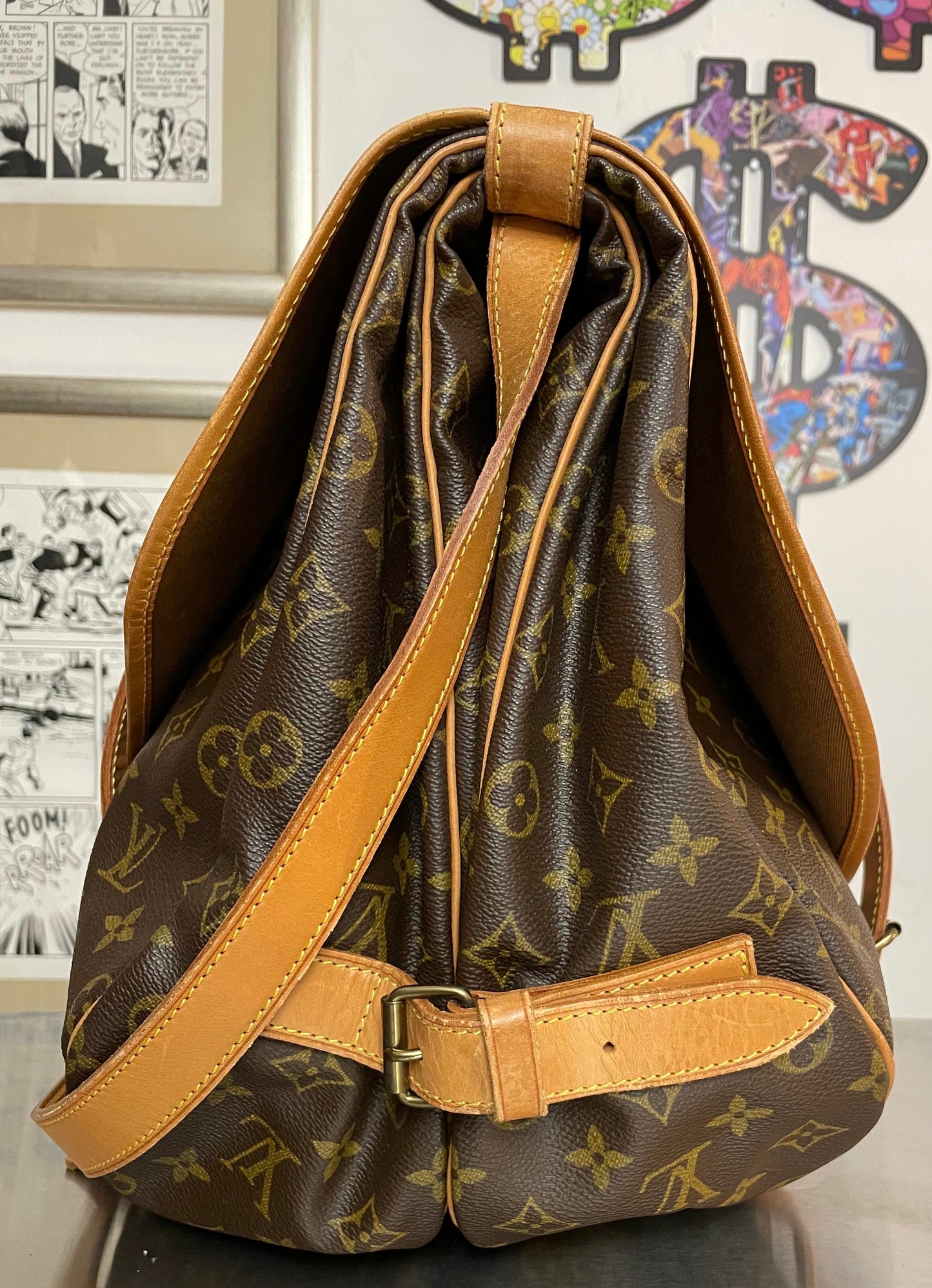 Louis Vuitton Saumur 43