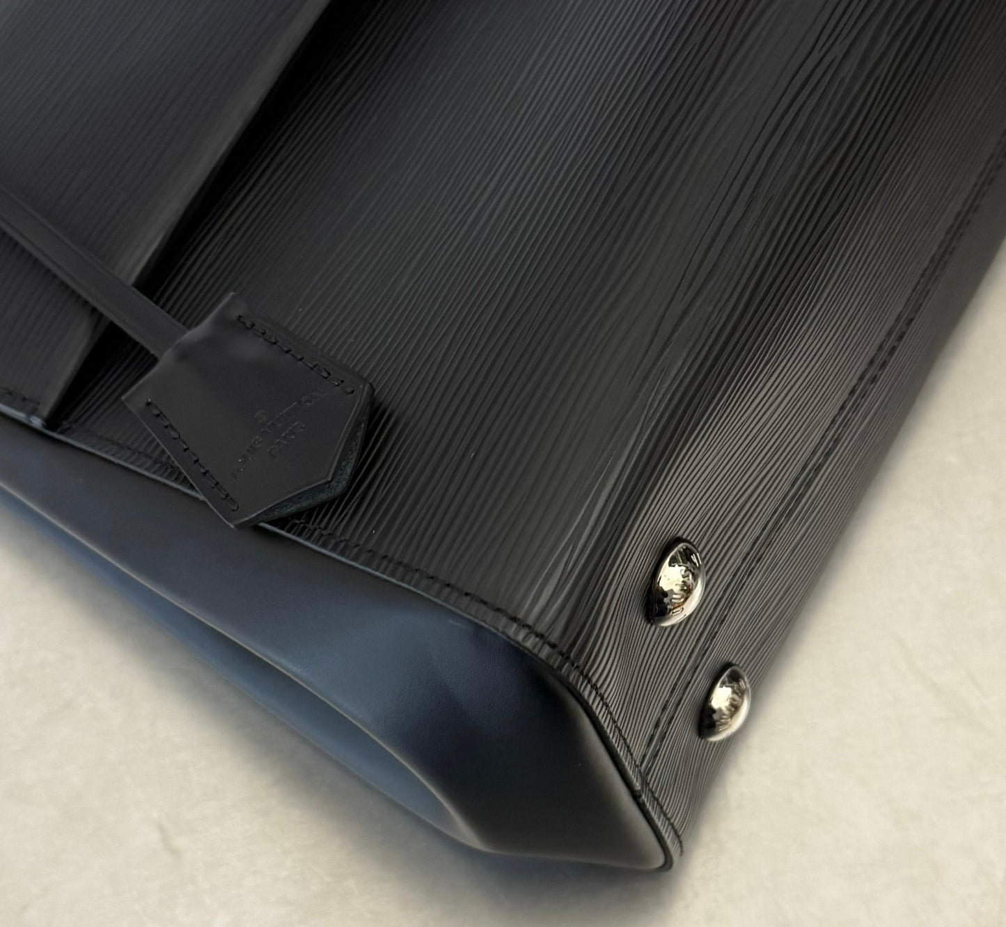 Louis Vuitton Cluny MM Epi