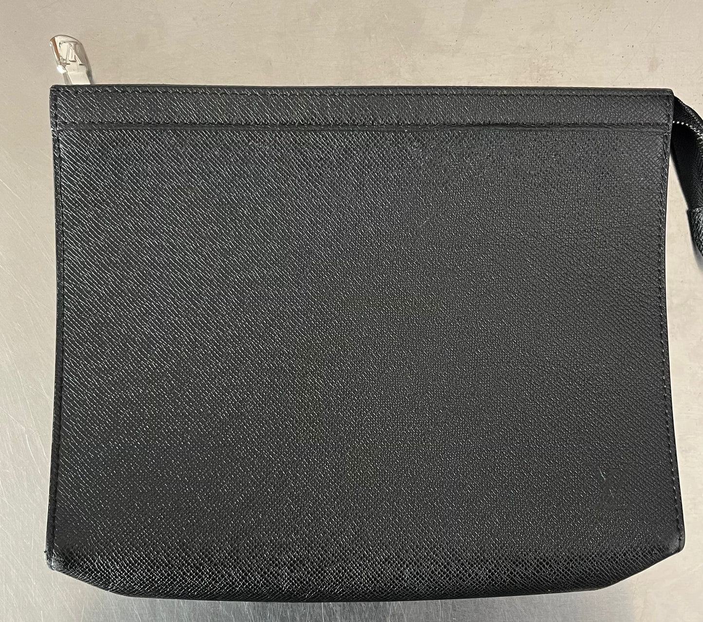Louis Vuitton Pochette Voyage MM Taiga