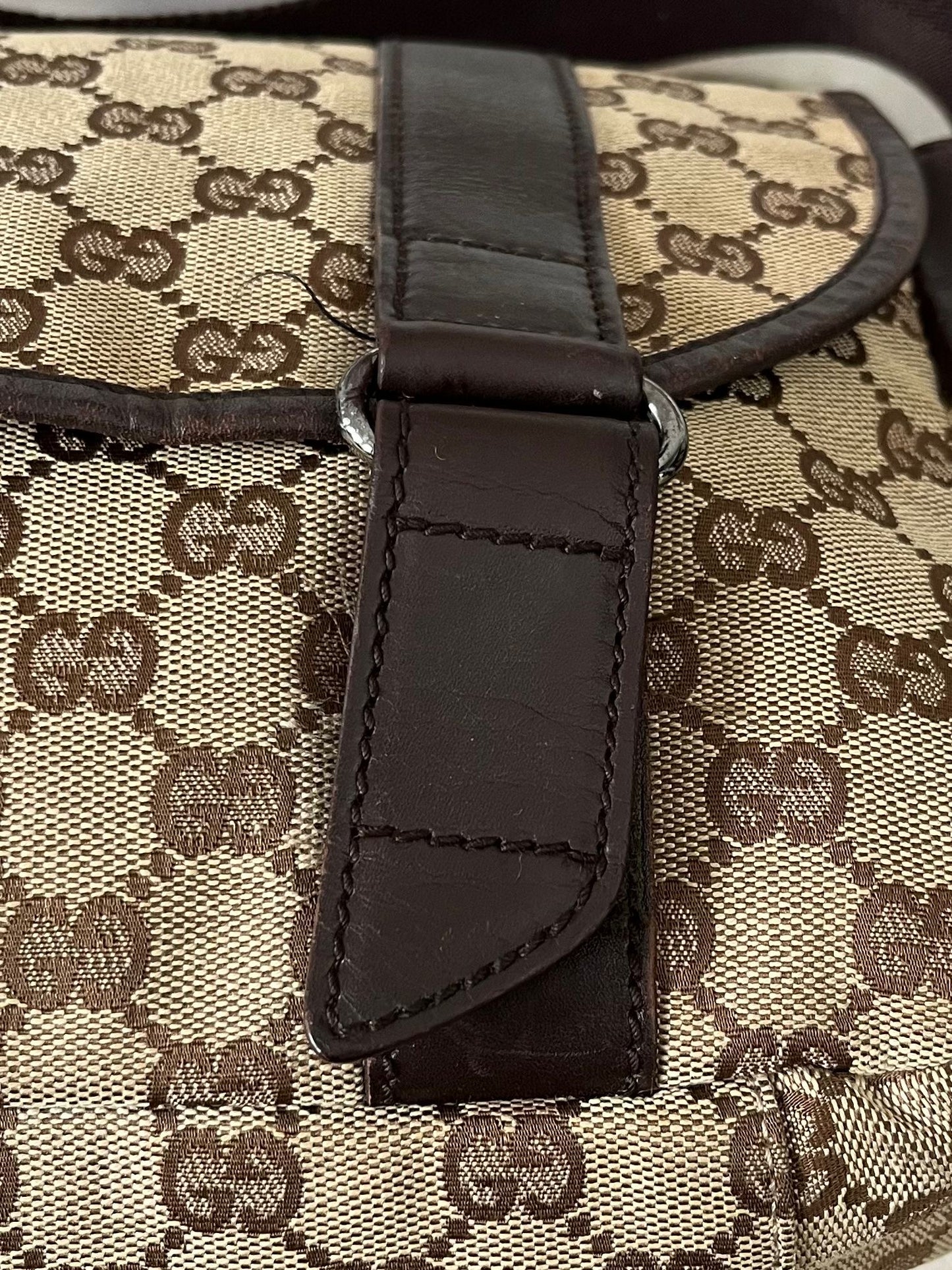 Gucci GG Canvas Umhängetasche