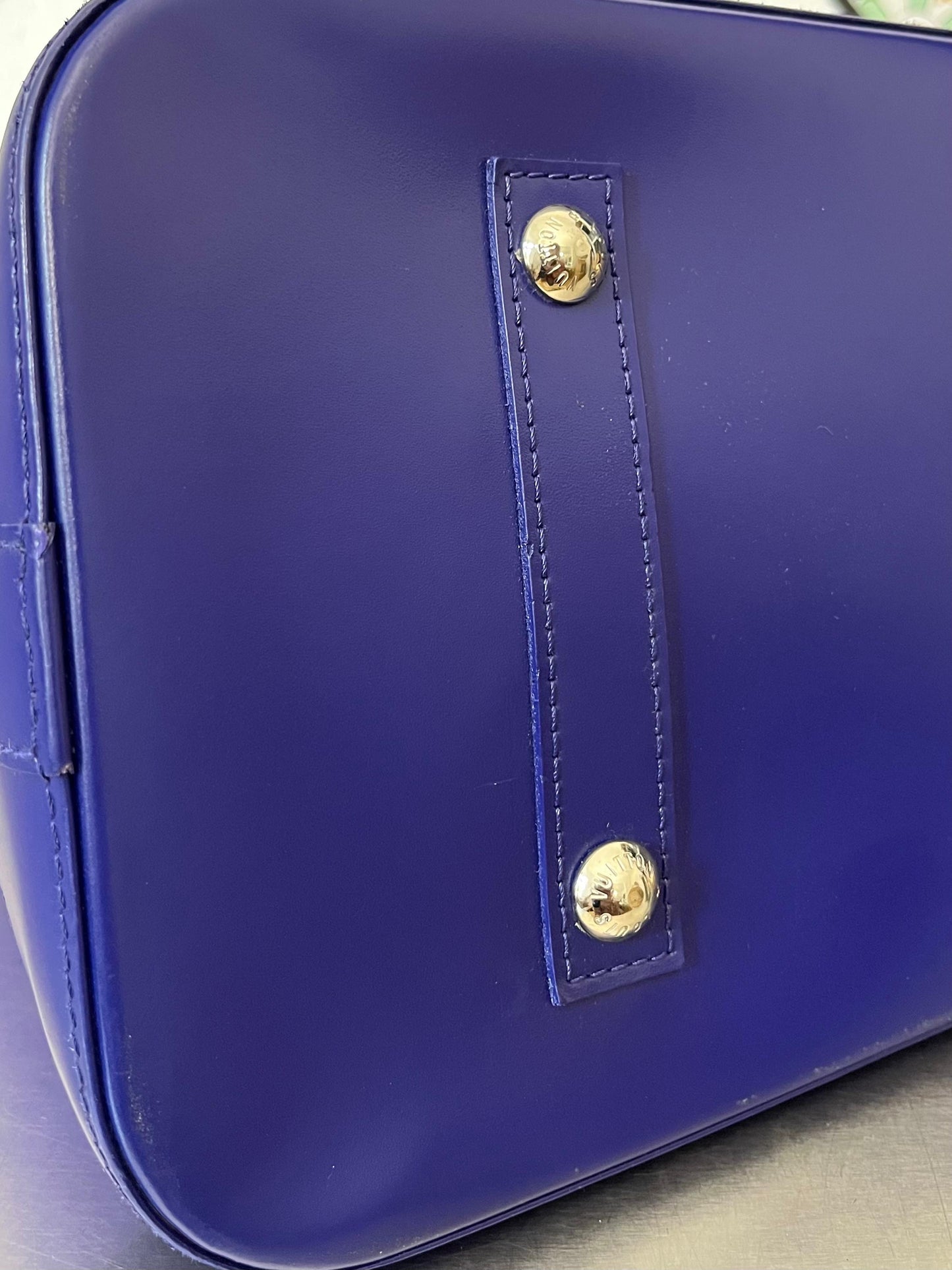 Louis Vuitton Alma GM Epi