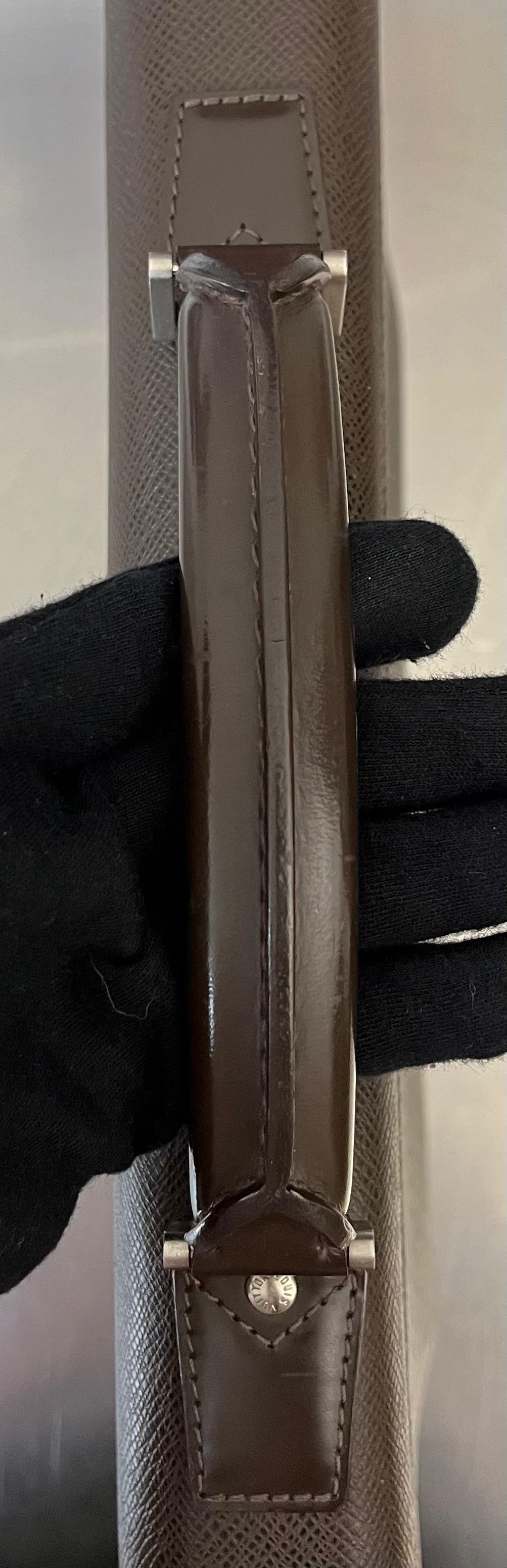 Louis Vuitton Laguito Taiga