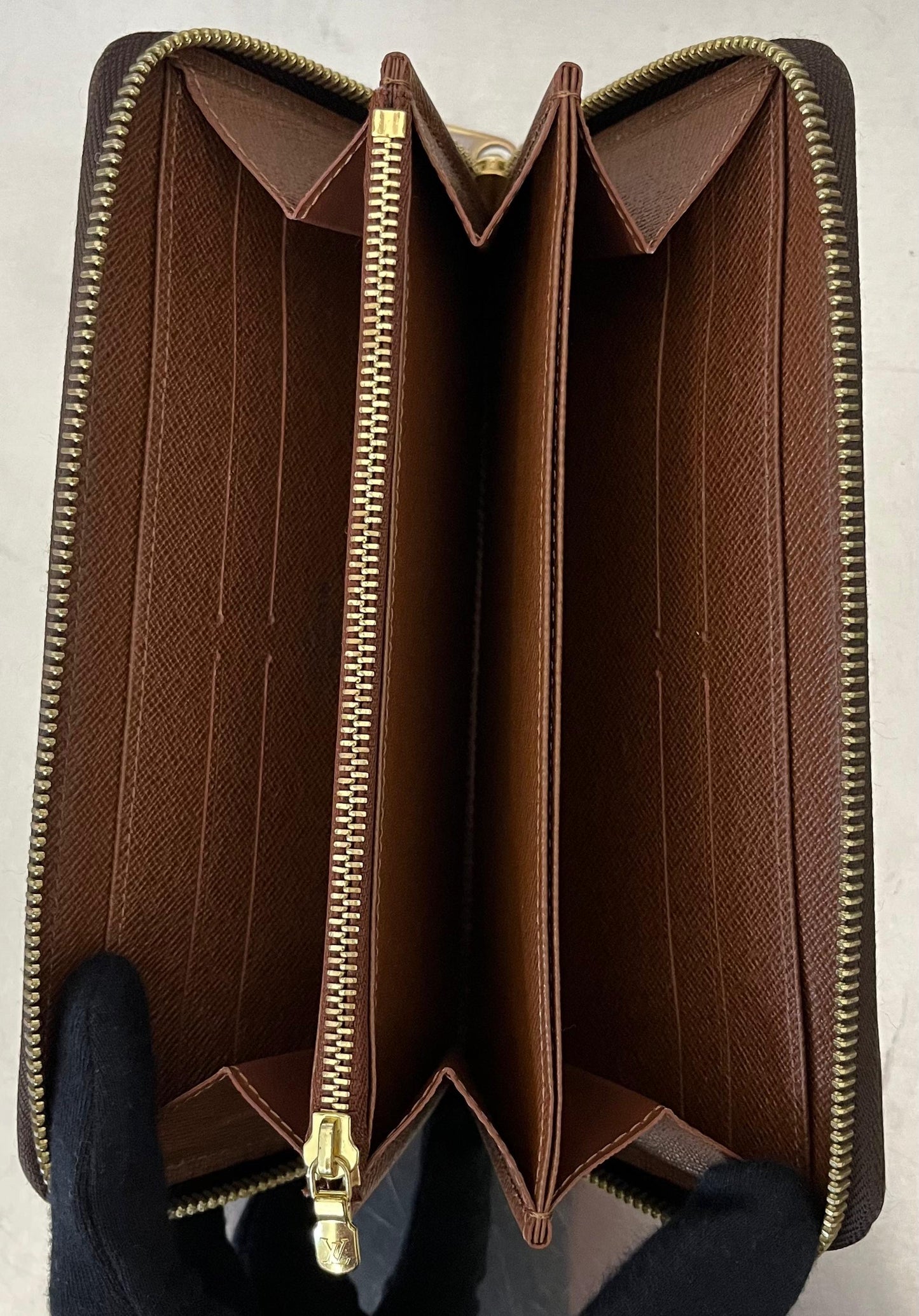 Louis Vuitton Zippy Monogram