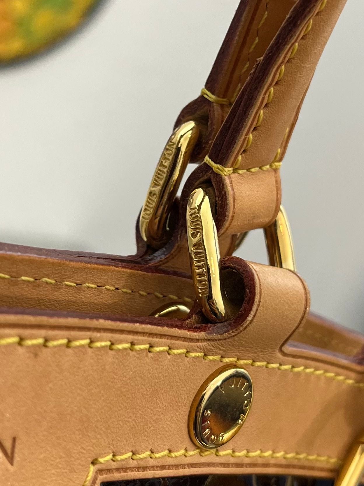 Louis Vuitton Brea MM Vernis