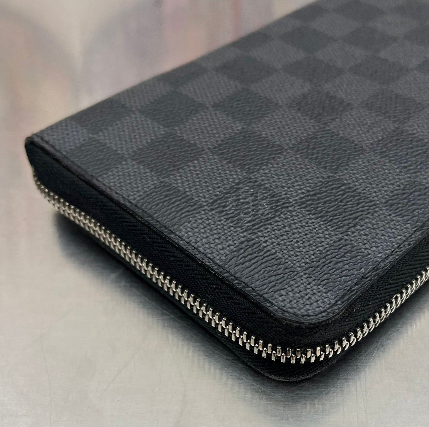 Louis Vuitton Zippy Organizer Damier