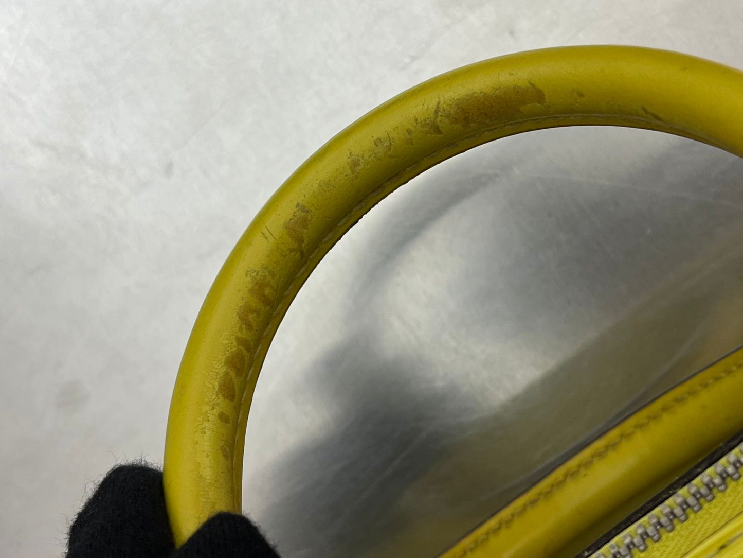 Louis Vuitton Alma PM Epi