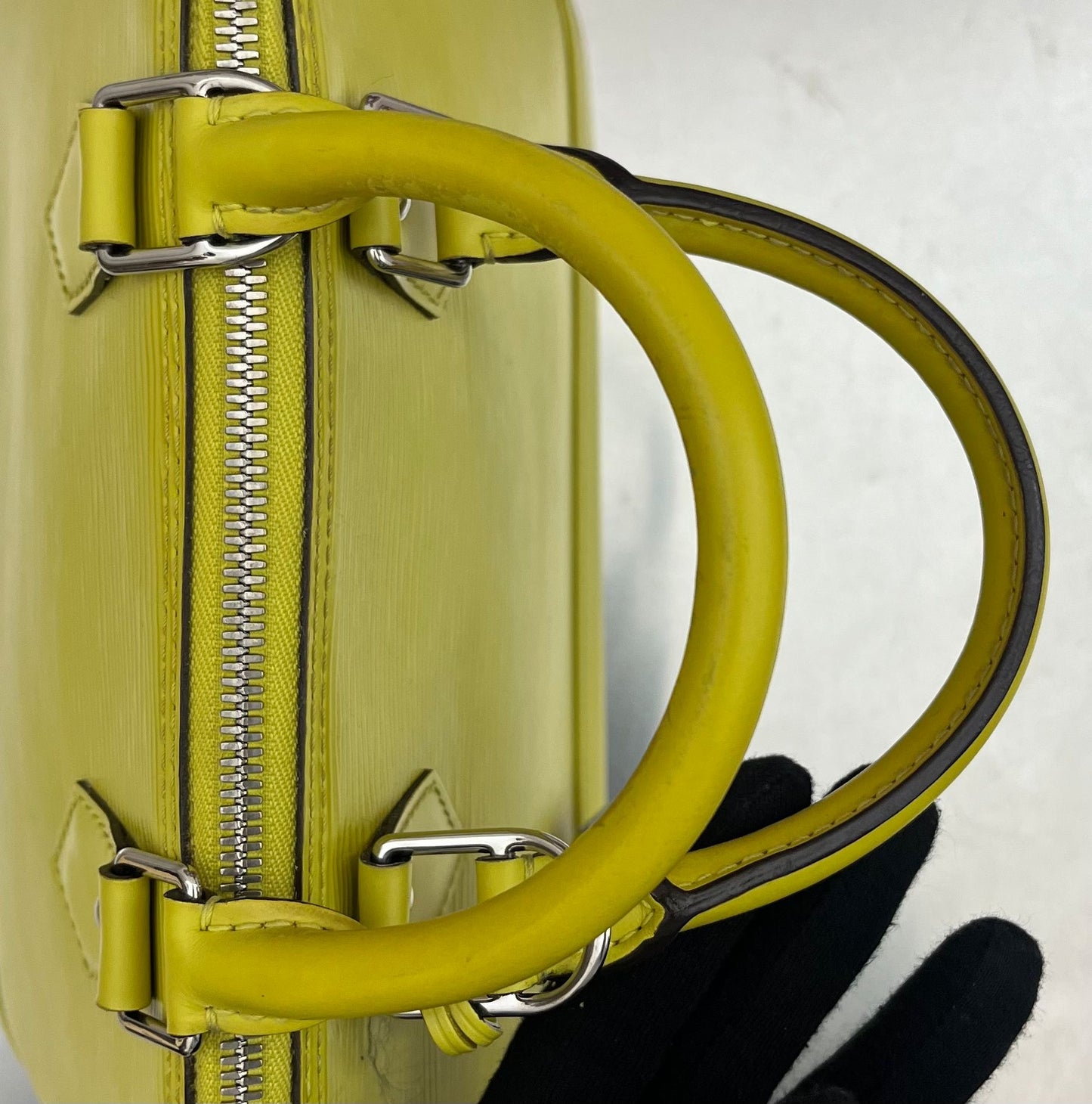 Louis Vuitton Alma PM Epi