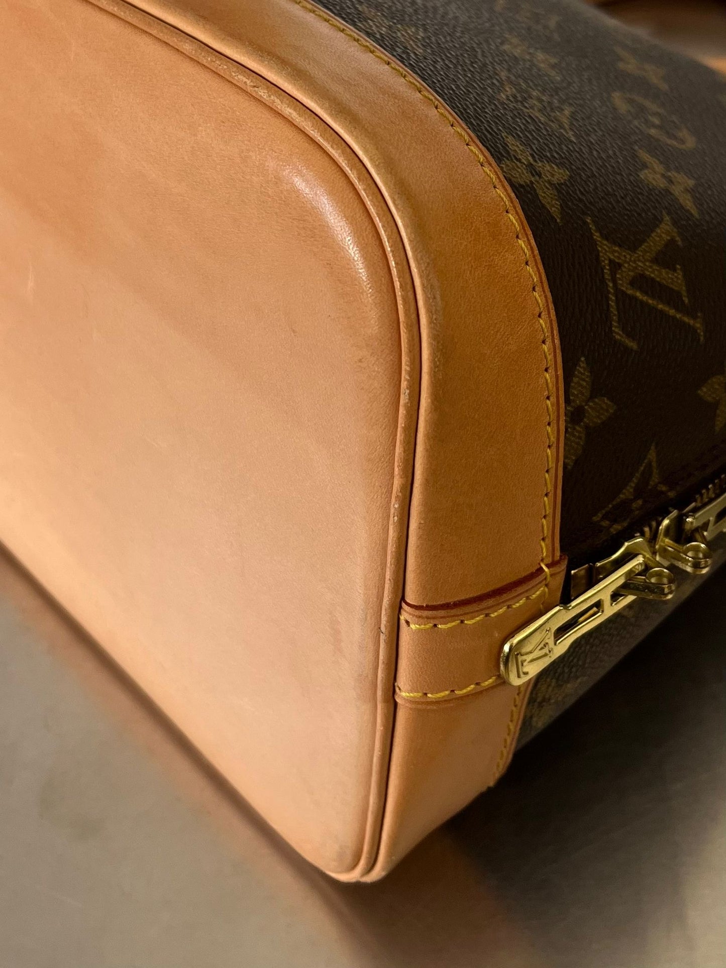 Louis Vuitton Alma PM