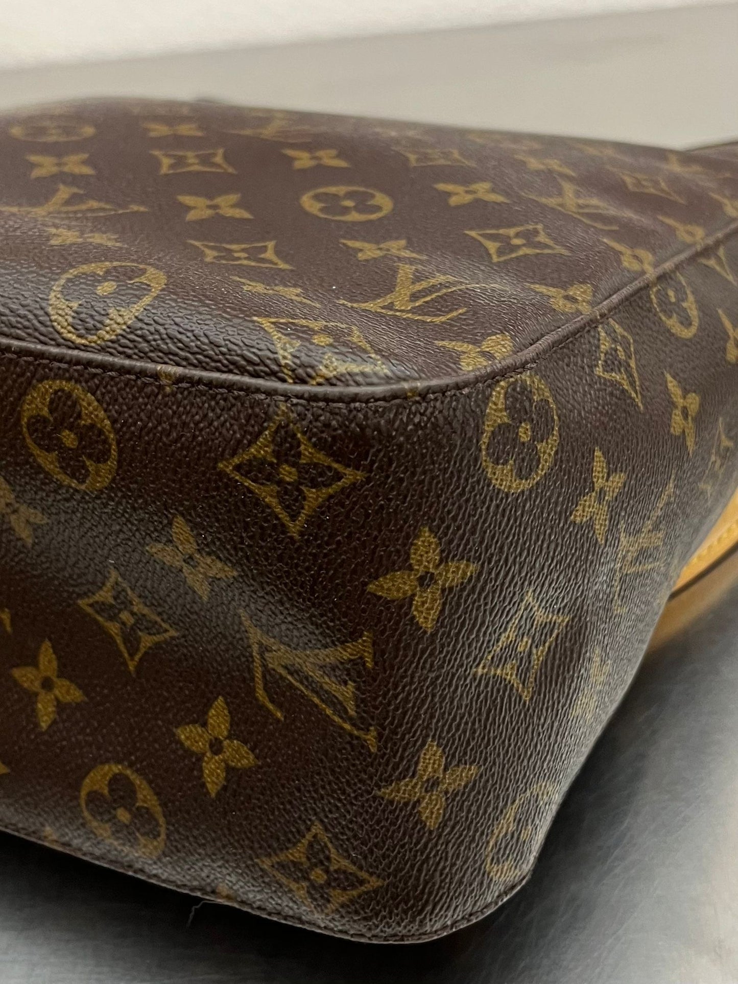 Louis Vuitton Looping GM