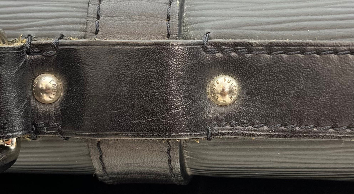 Louis Vuitton Larry Epi Leder