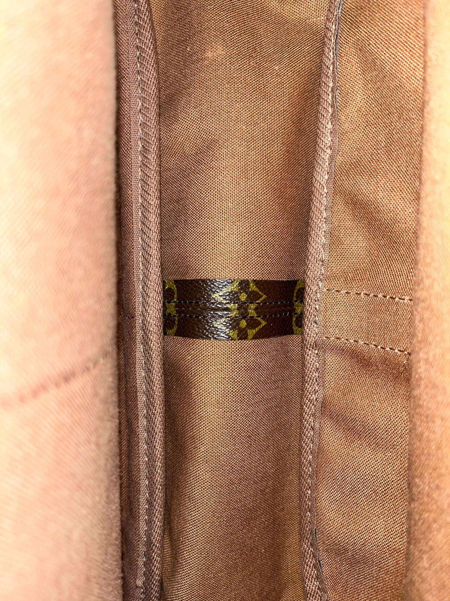 Louis Vuitton Saumur 35