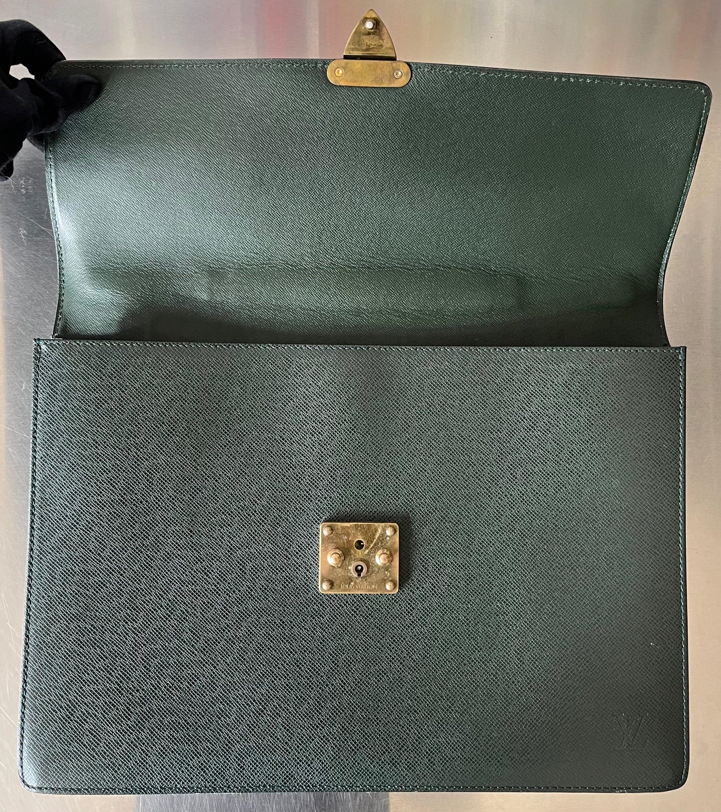 Louis Vuitton Serviette Kourad (Dunkelgrün)