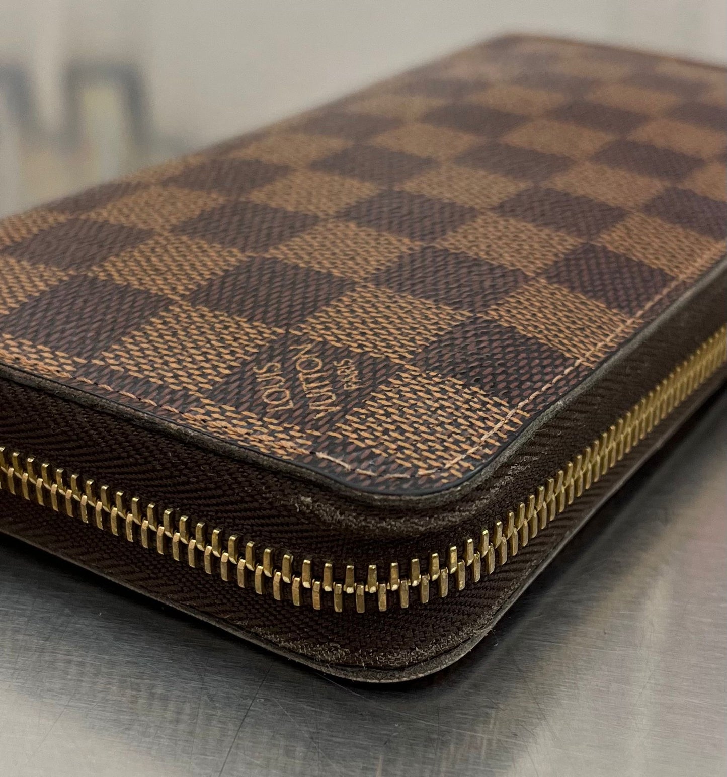 Louis Vuitton Zippy Damier