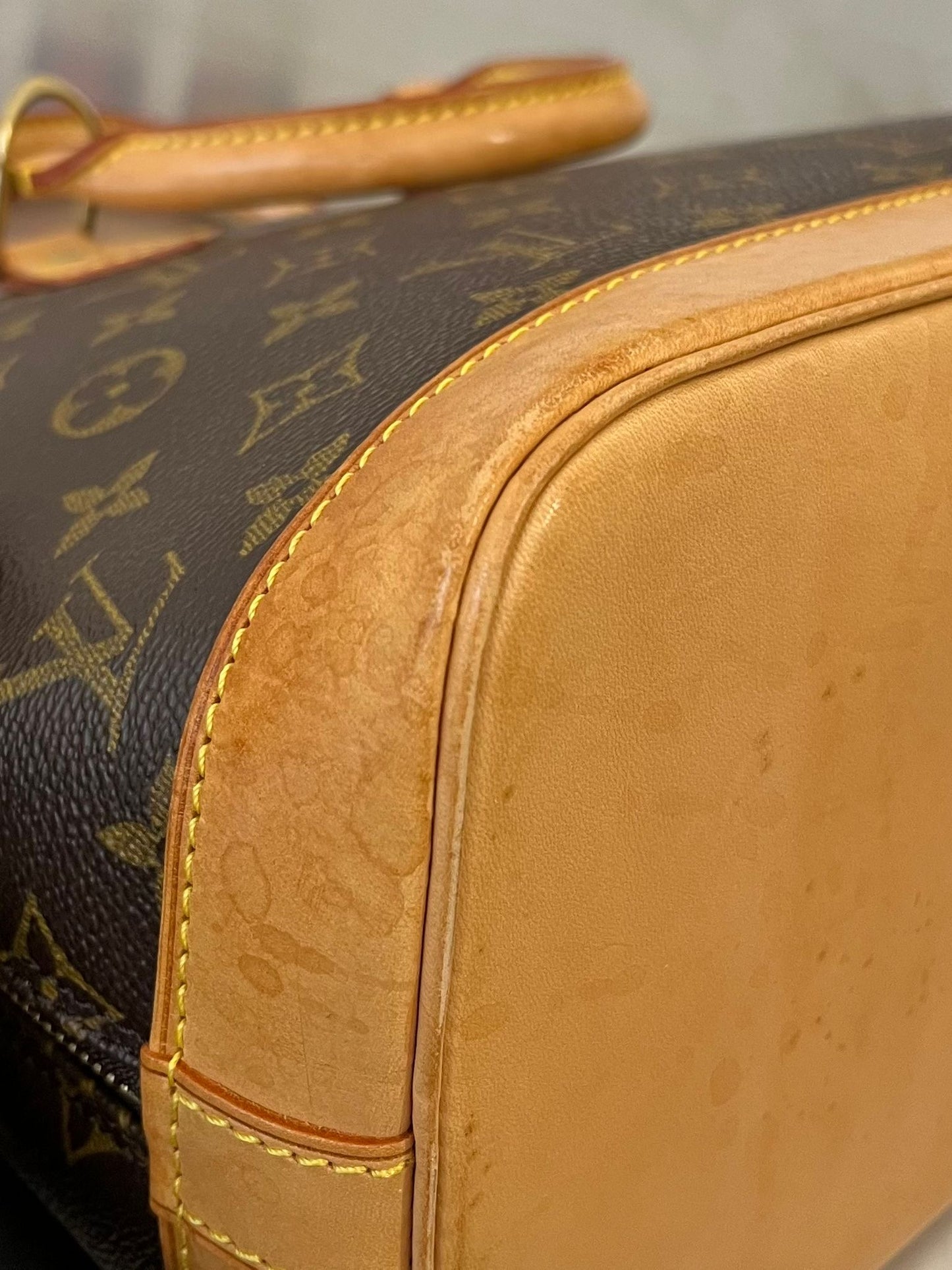 Louis Vuitton Alma PM