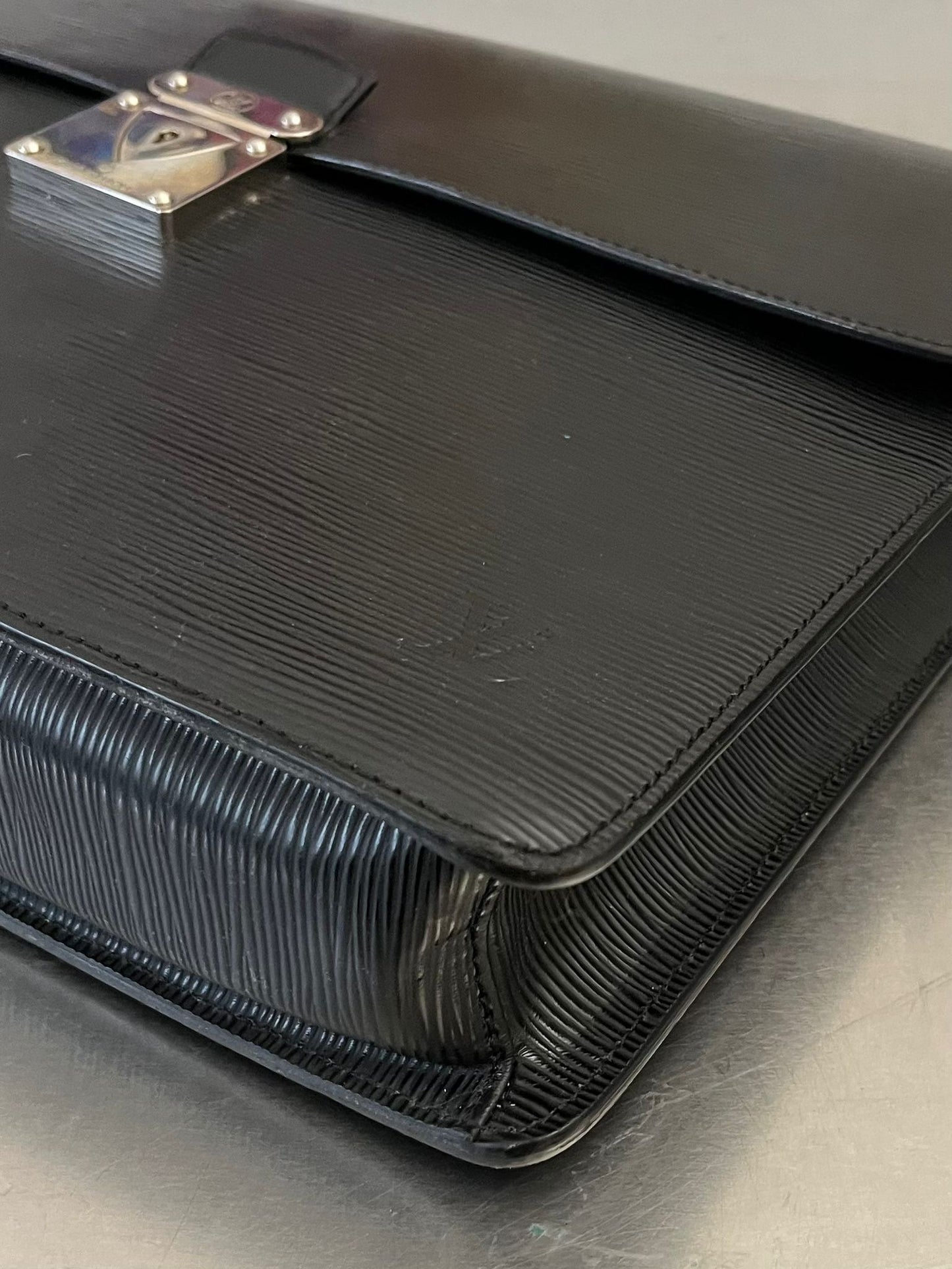 Louis Vuitton Robusto Epi