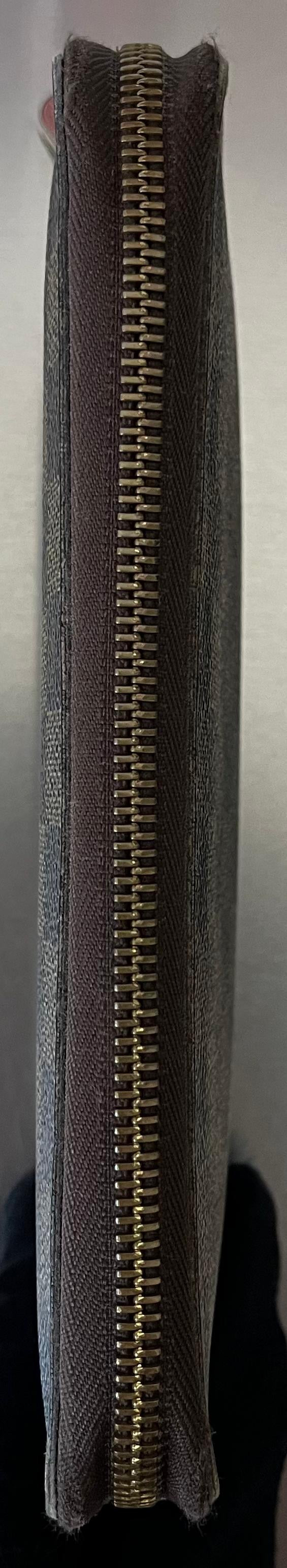 Louis Vuitton Zippy Organizer Damier