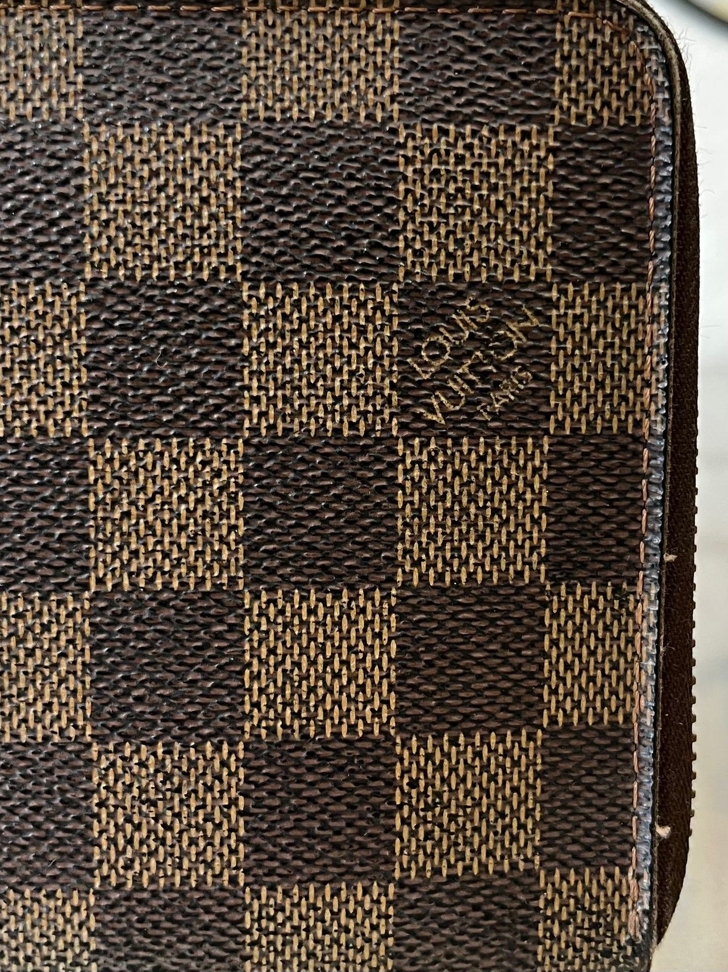 Louis Vuitton Zippy Organizer Damier