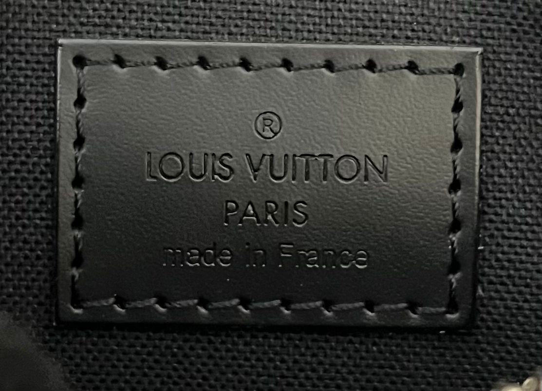 Louis Vuitton Hoche Epi