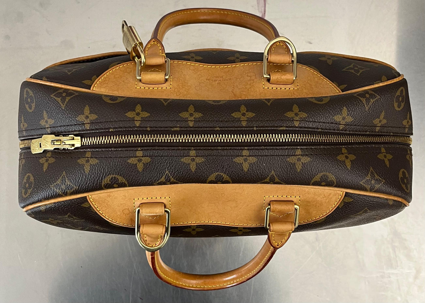 Louis Vuitton Deauville