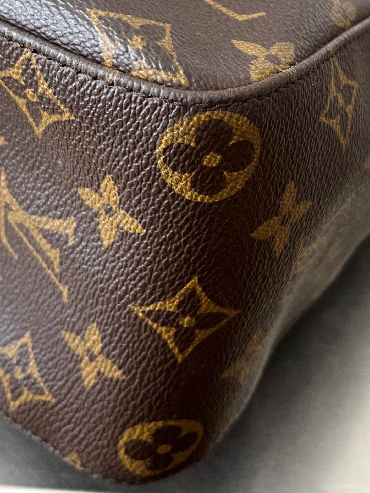 Louis Vuitton Looping GM