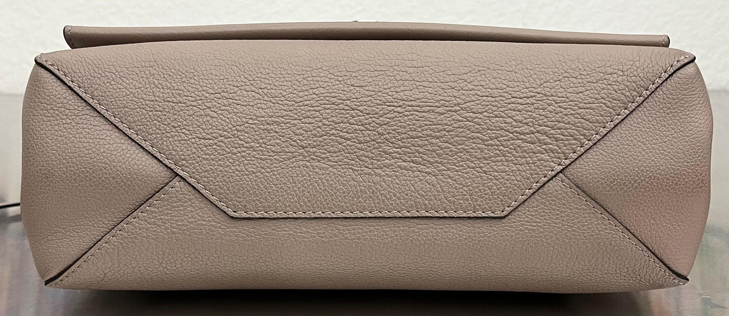 Louis Vuitton Lockme II