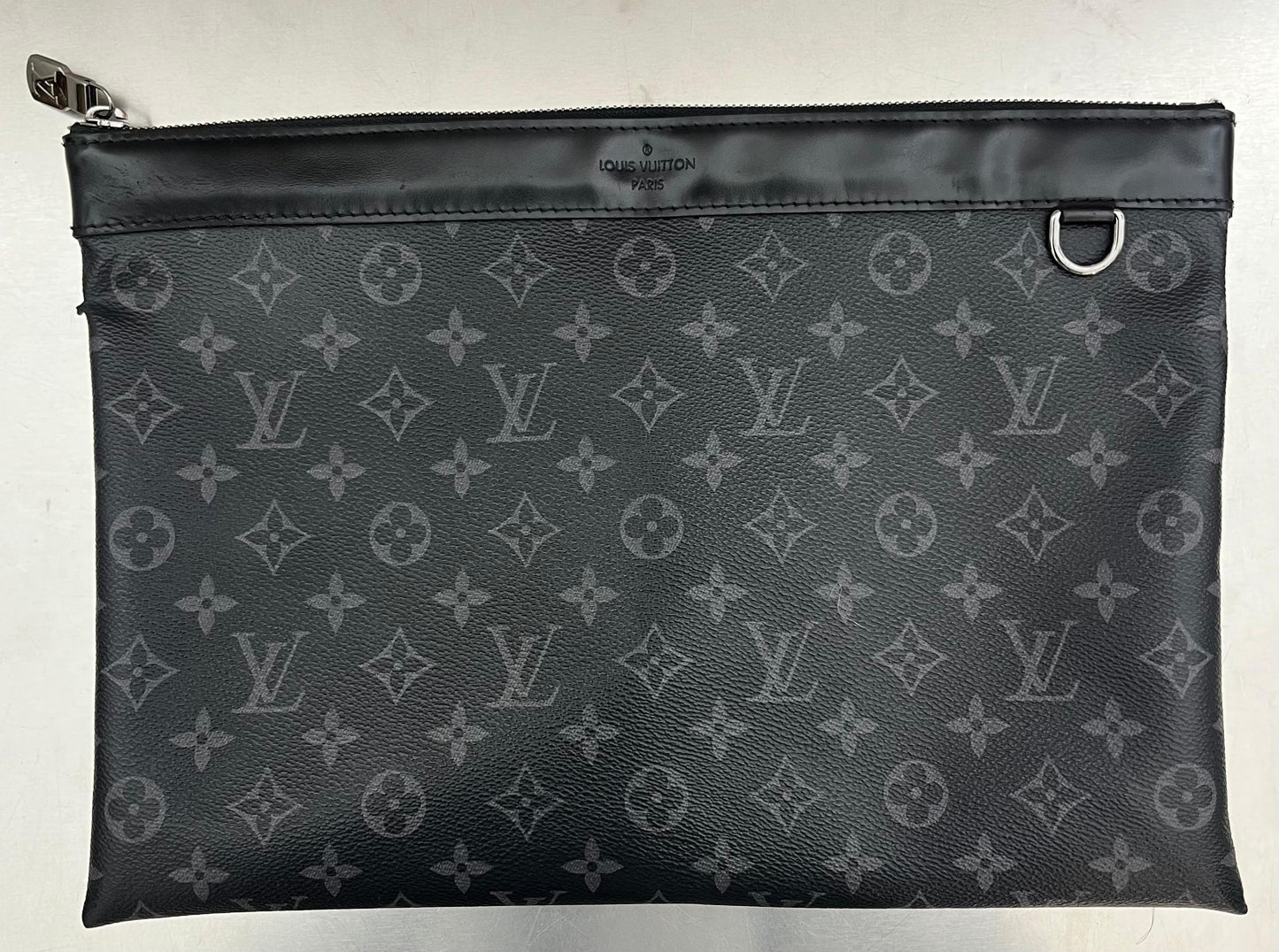 Louis Vuitton Pochette Discovery GM