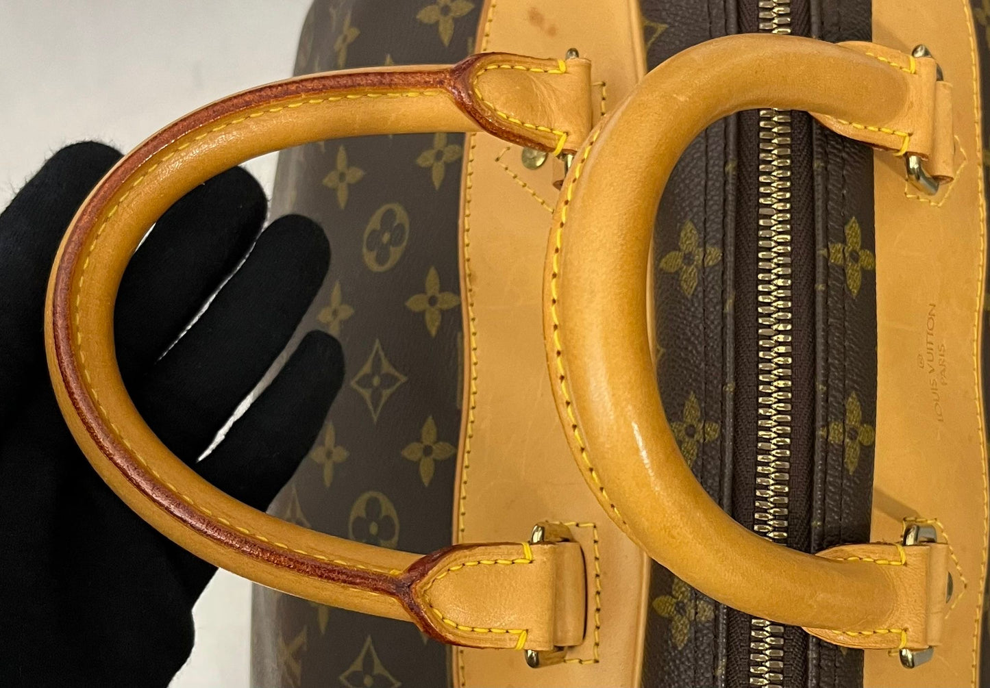 Louis Vuitton Evasion